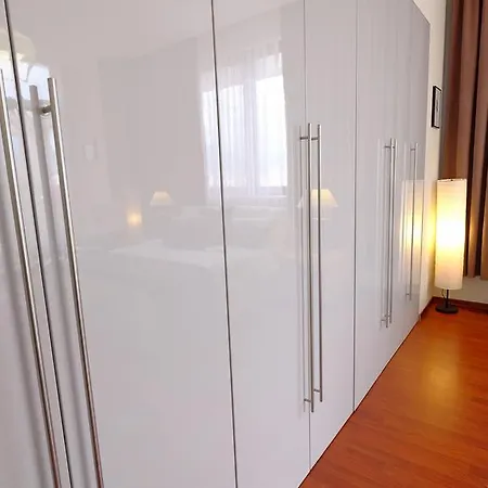 Апартаменты Galeria Тирана