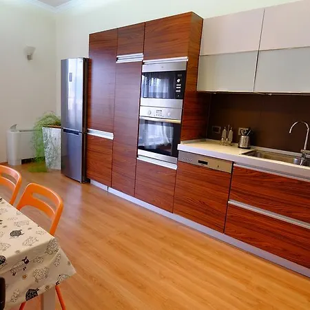 Galeria Тирана