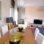 Galeria Apartment *