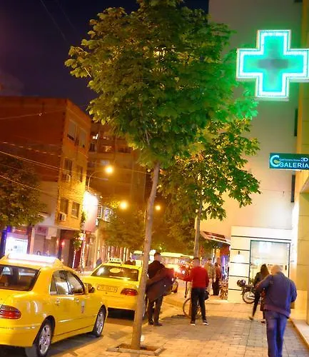 Galeria ティラナ