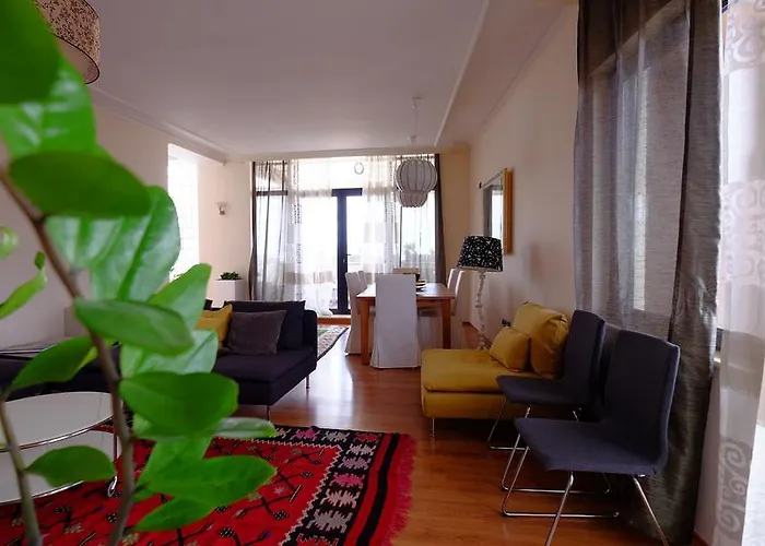 Galeria ティラナ